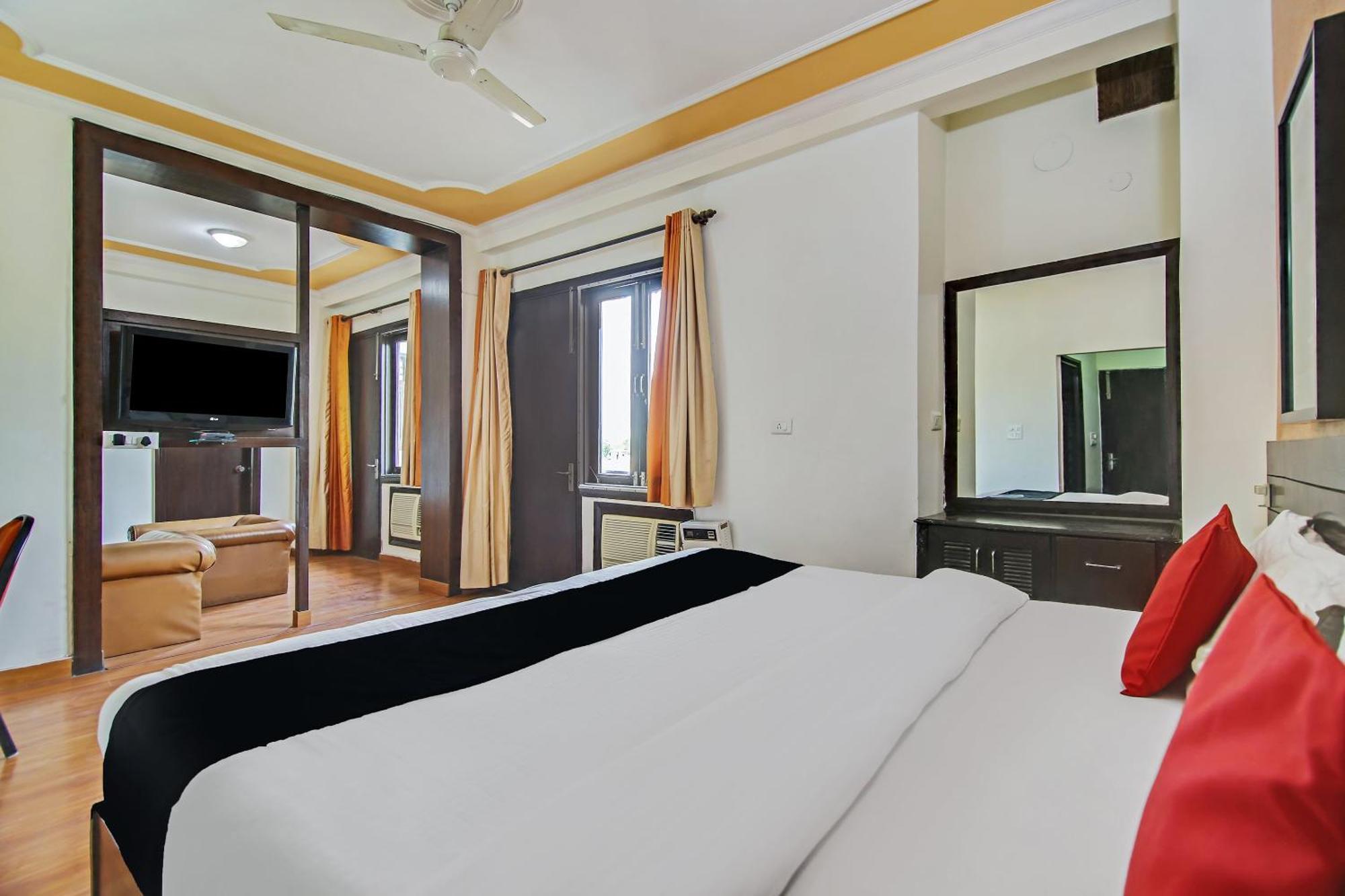 Capital O Tipsyy Near Aravali Biodiversity Park Гургаон Экстерьер фото