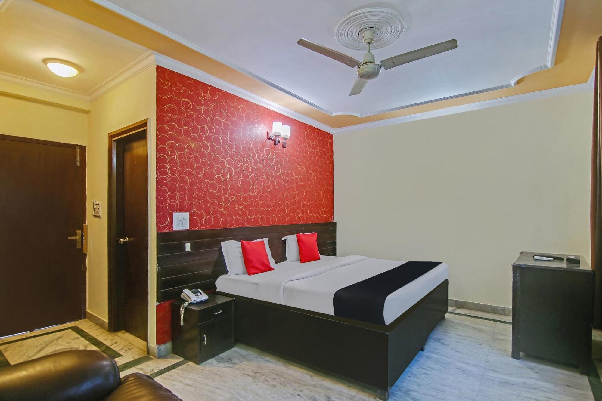 Capital O Tipsyy Near Aravali Biodiversity Park Гургаон Экстерьер фото